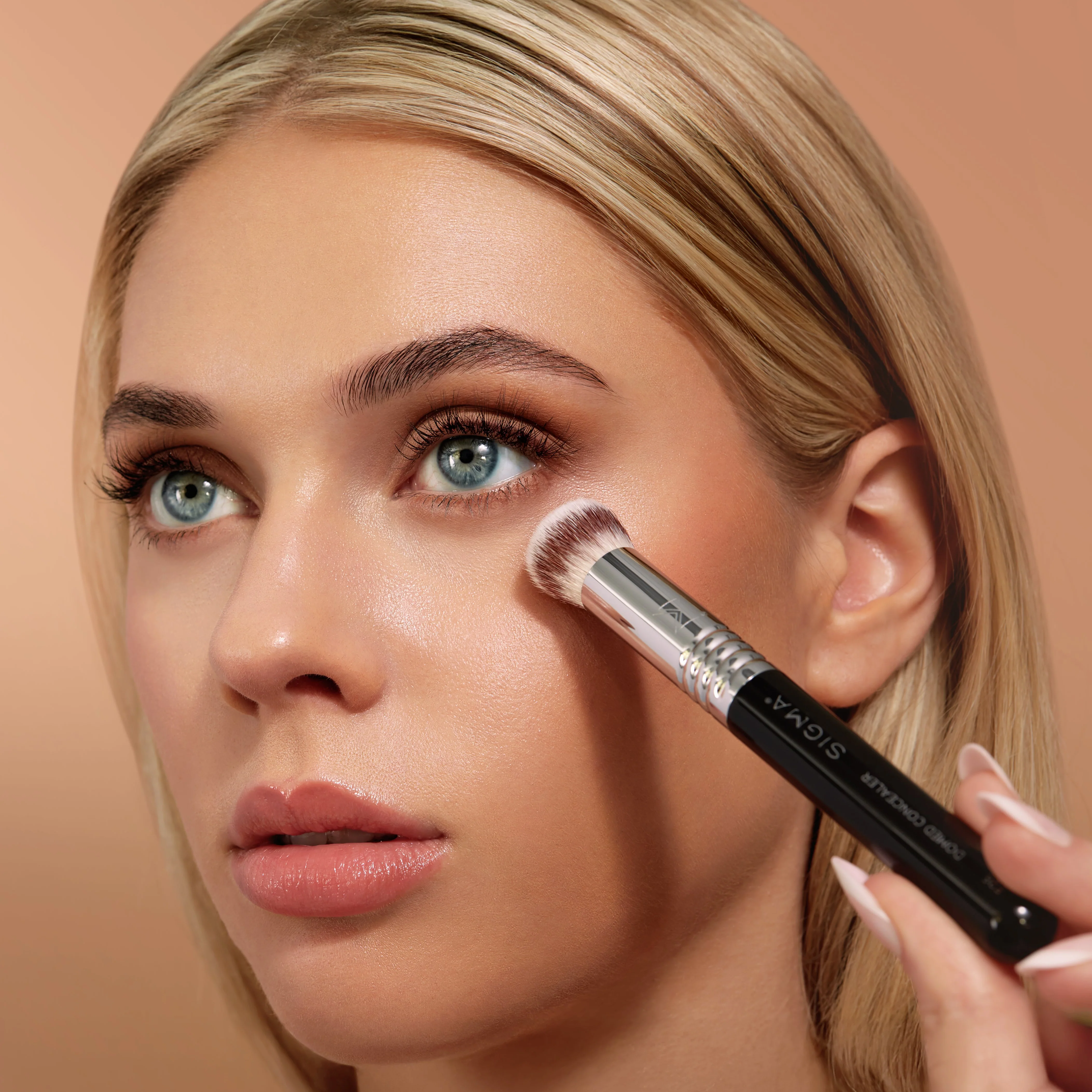 F26 Domed Concealer Brush - Image 8