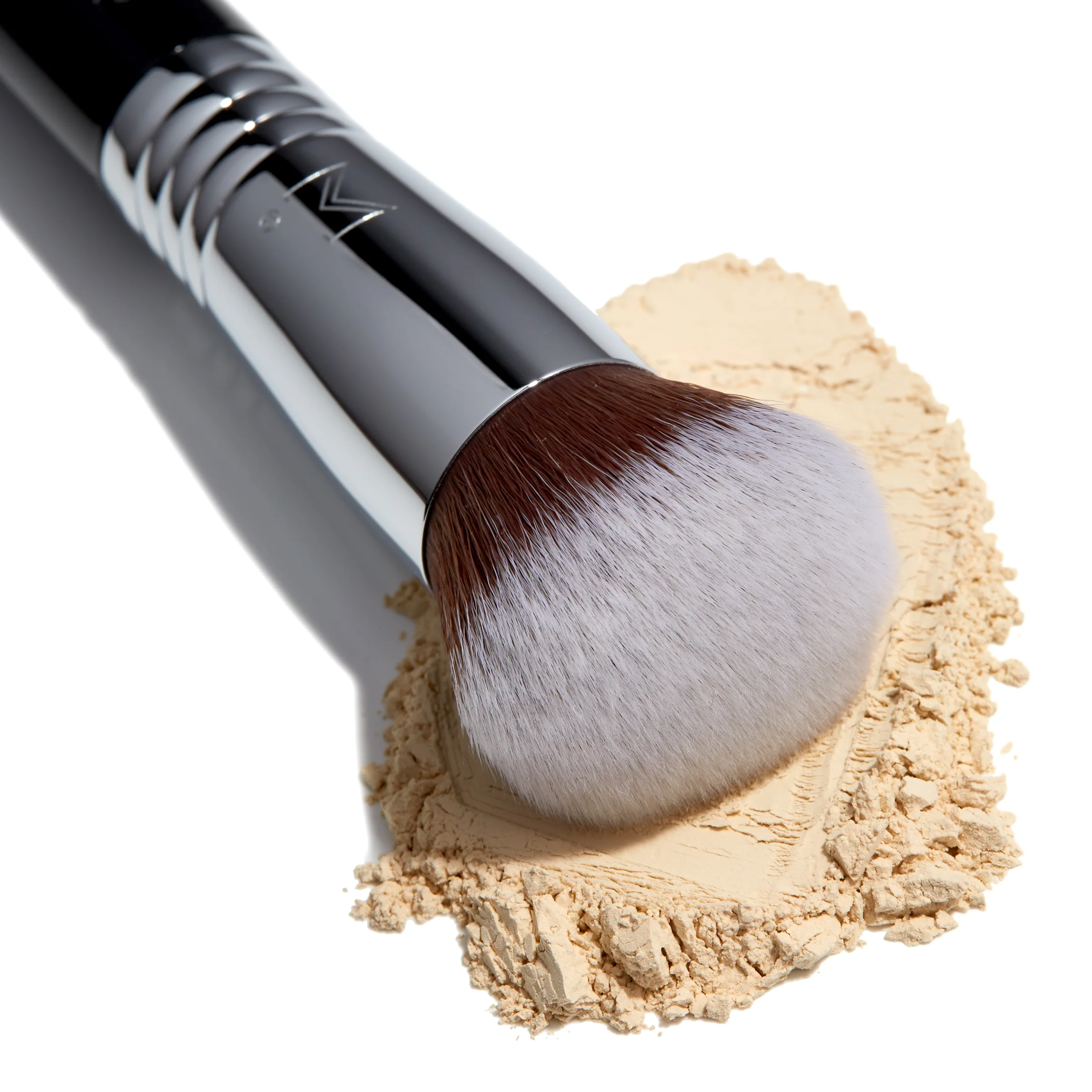 F82 Round Kabuki™ Brush - Image 4