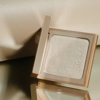 Pressed Powder Highlighter - Image 3
