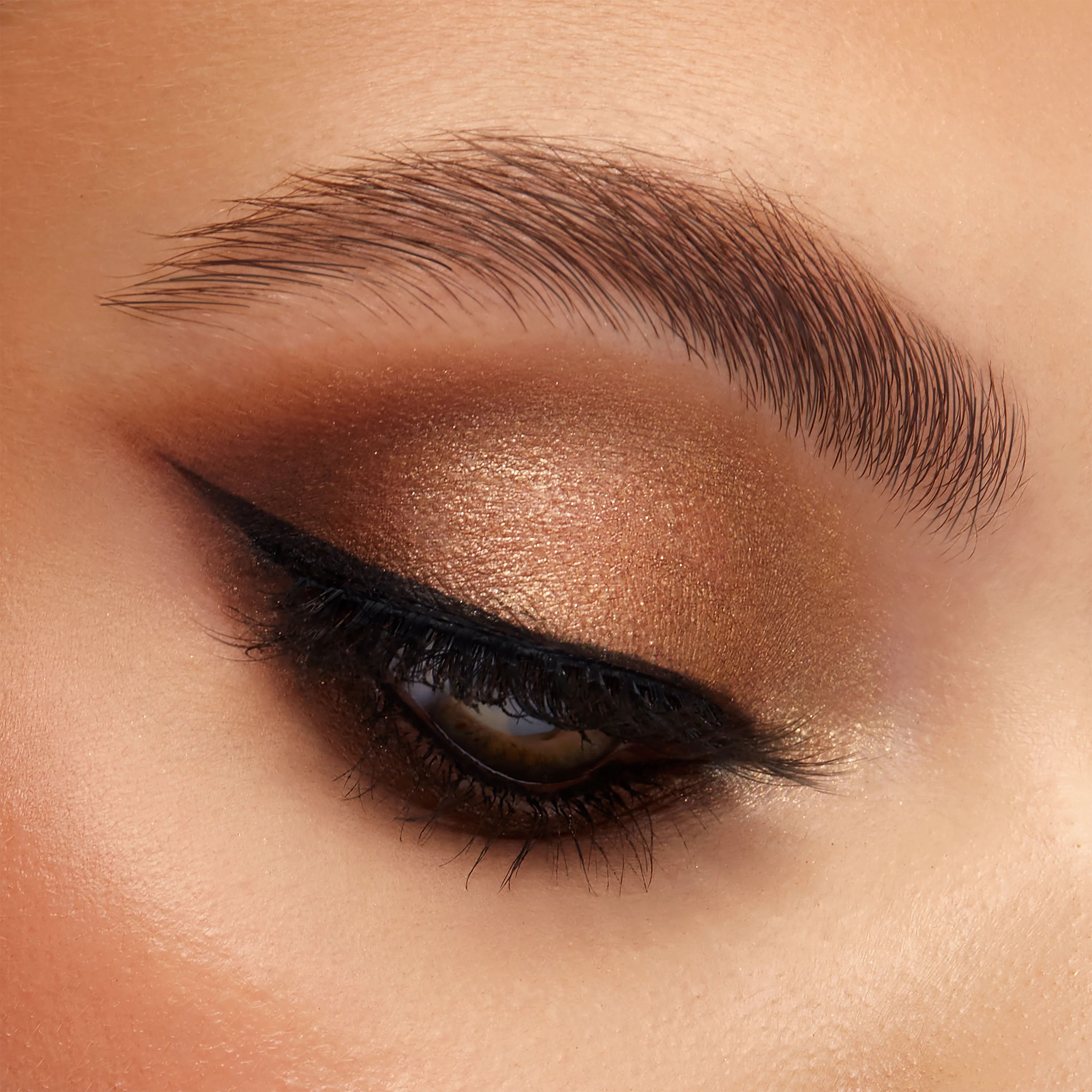 Perfect Blend Eye Brush Set - Image 9