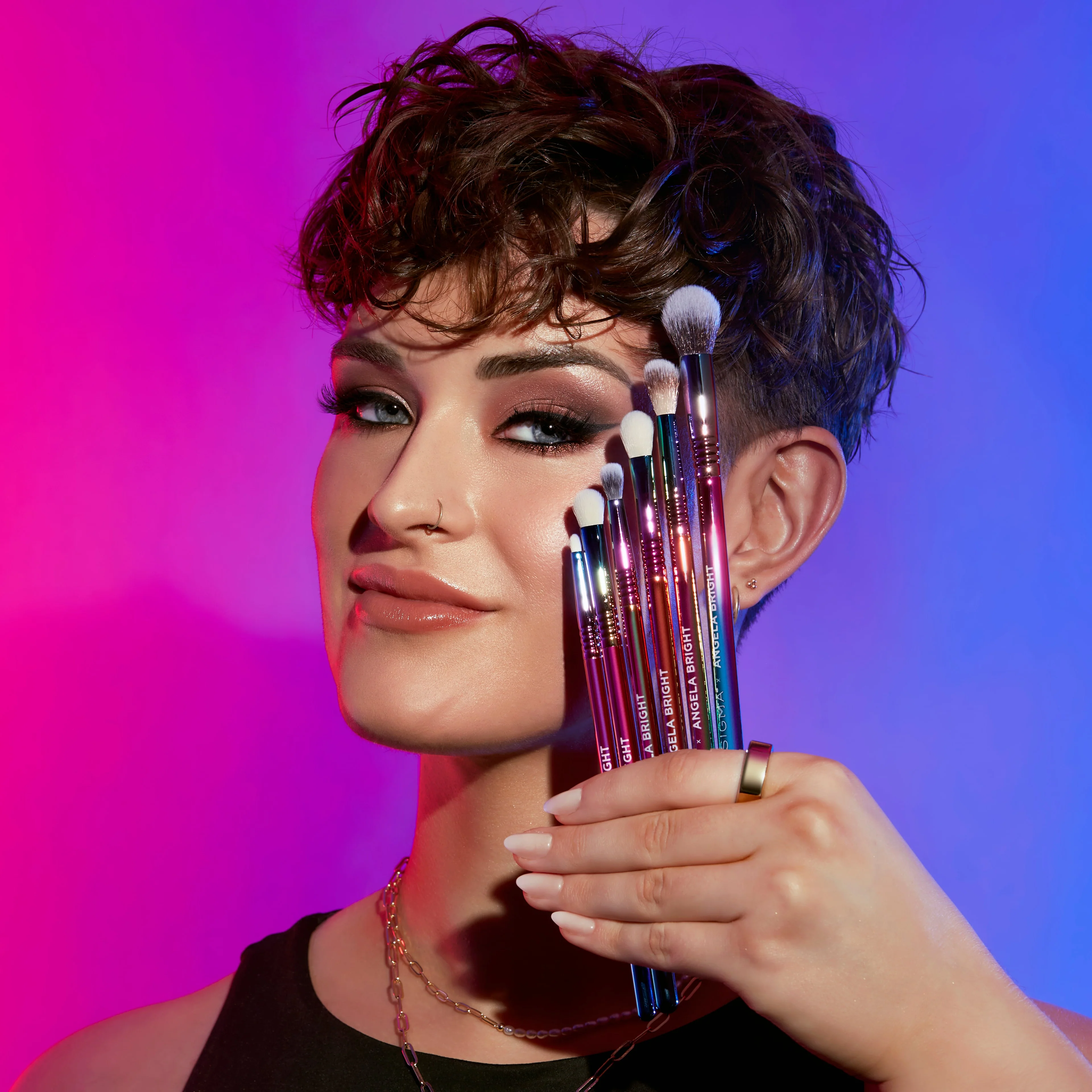 Sigma x Angela Bright Brush Set - Image 3